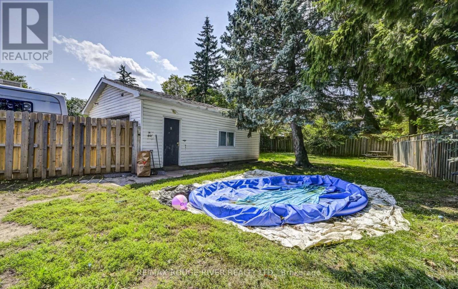 1106 GREEN STREET - 28