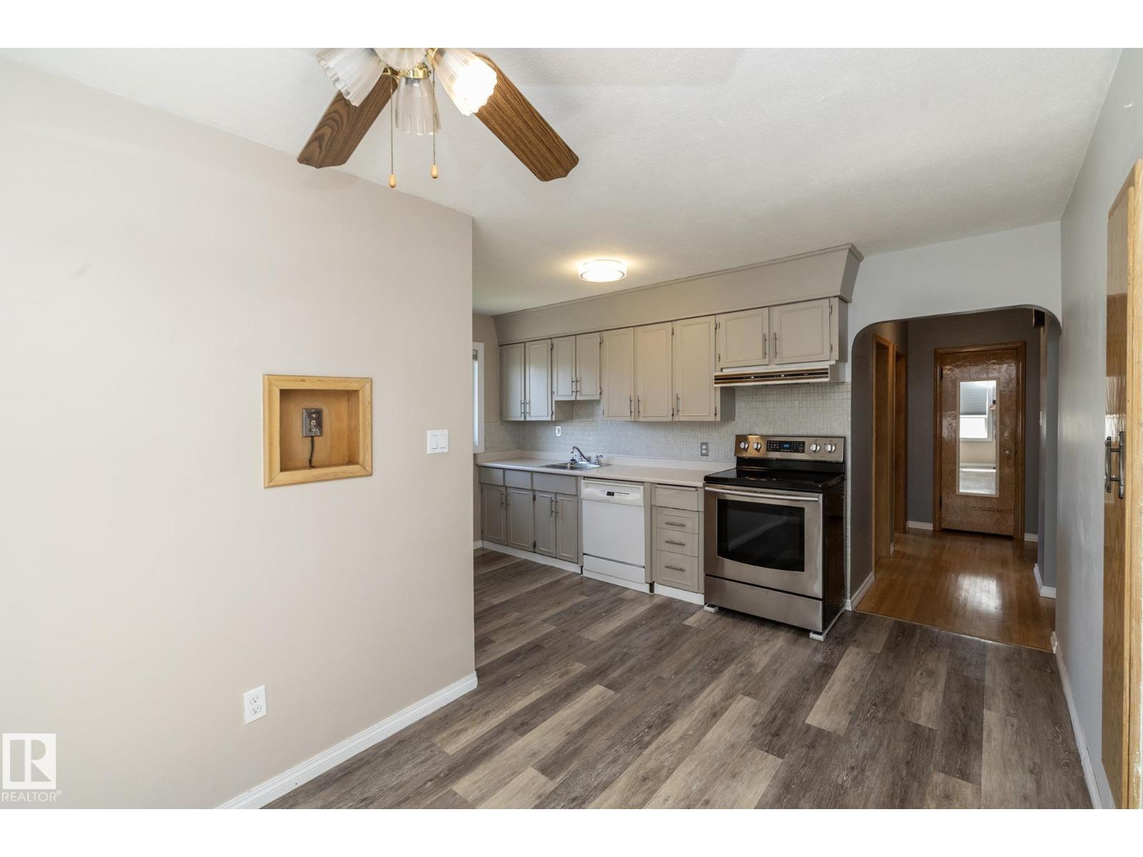 12322 94 ST NW - 26