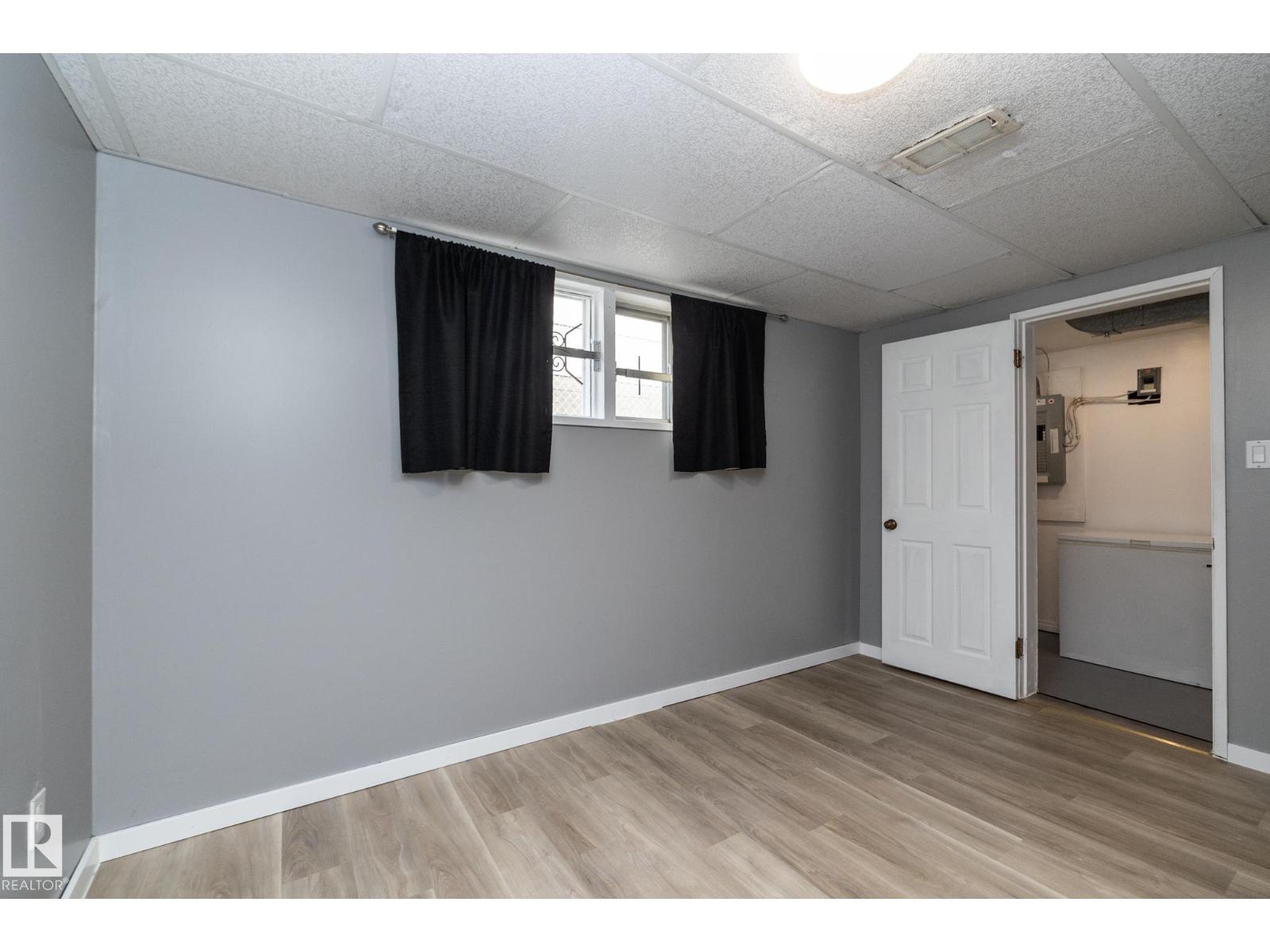 12322 94 ST NW - 57