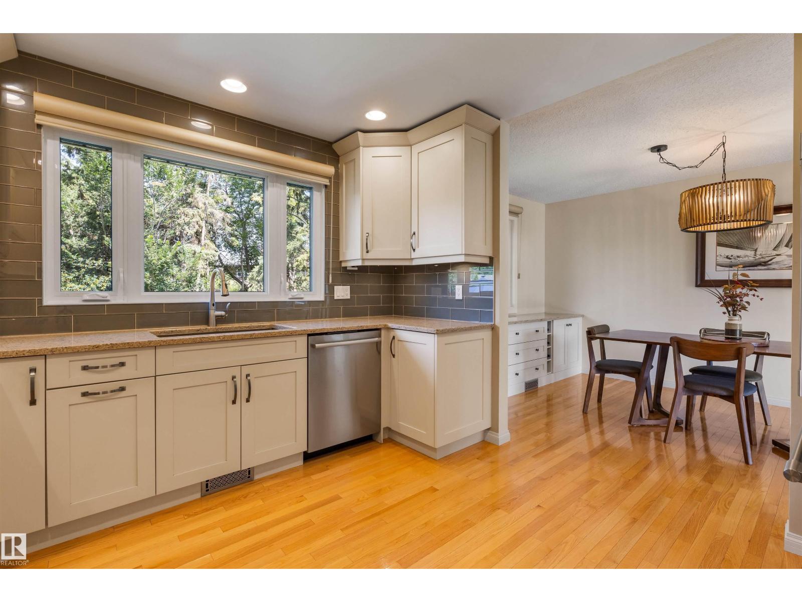 9 BUTTERFIELD CR - Image 12