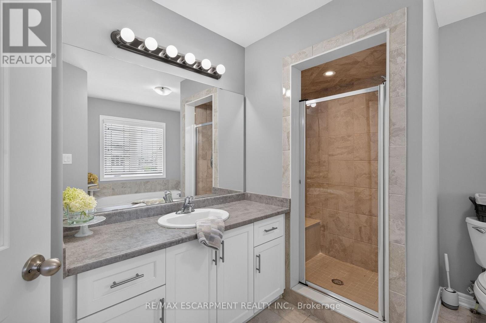 5 NARBONNE CRESCENT - Image 35