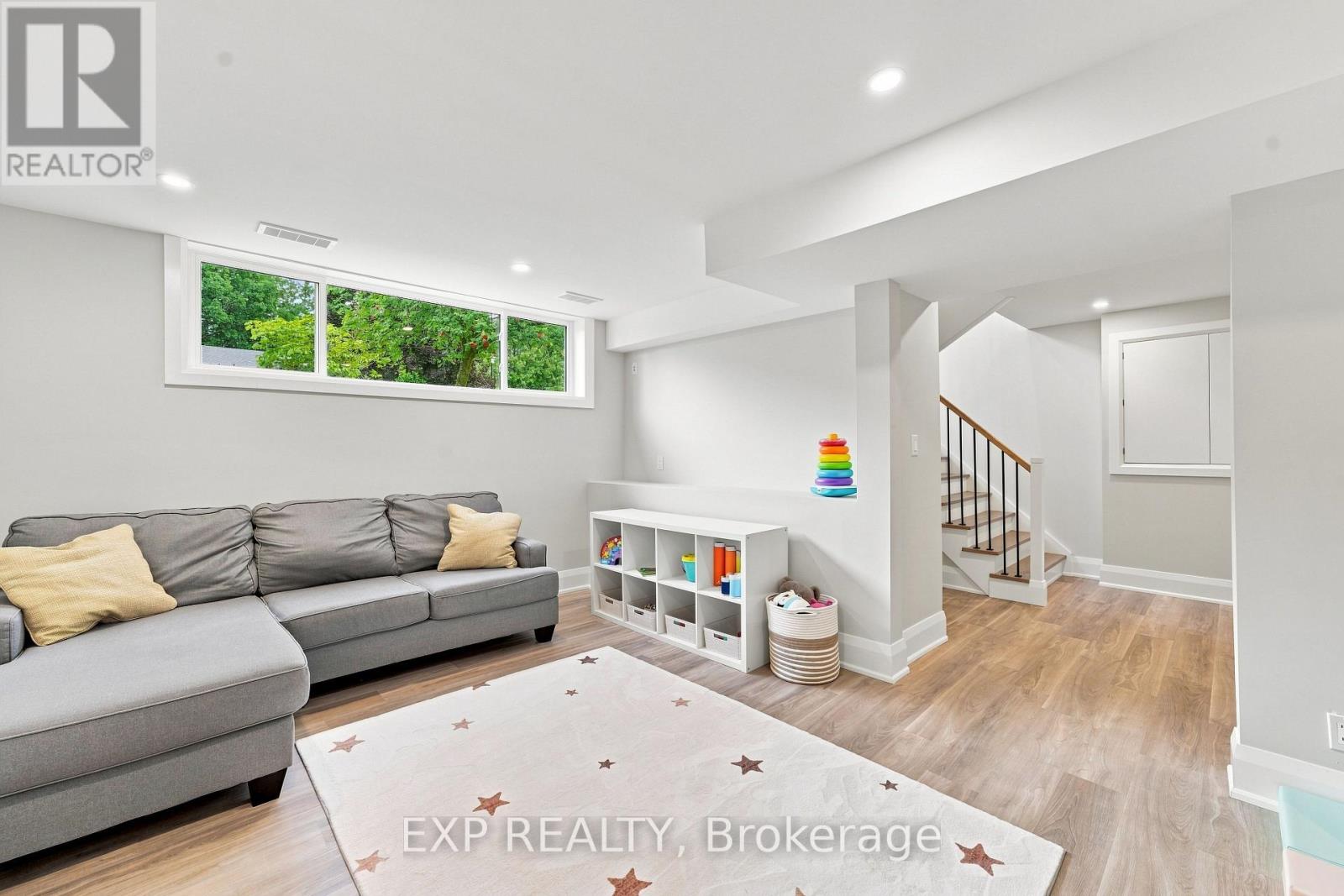 29 BECKETT AVENUE - 36