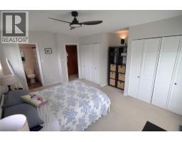 Living room - 302 5th Street Nw, Nakusp, BC V0G1R0 Photo 13
