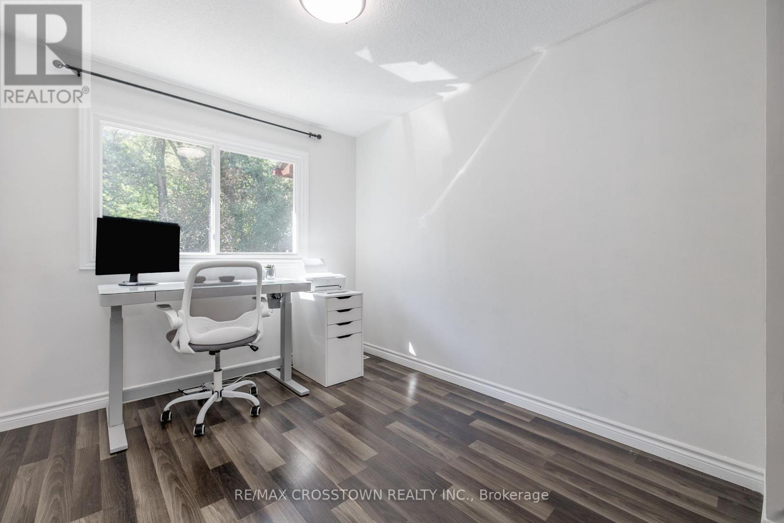 #32 52 ADELAIDE STREET - Image 27