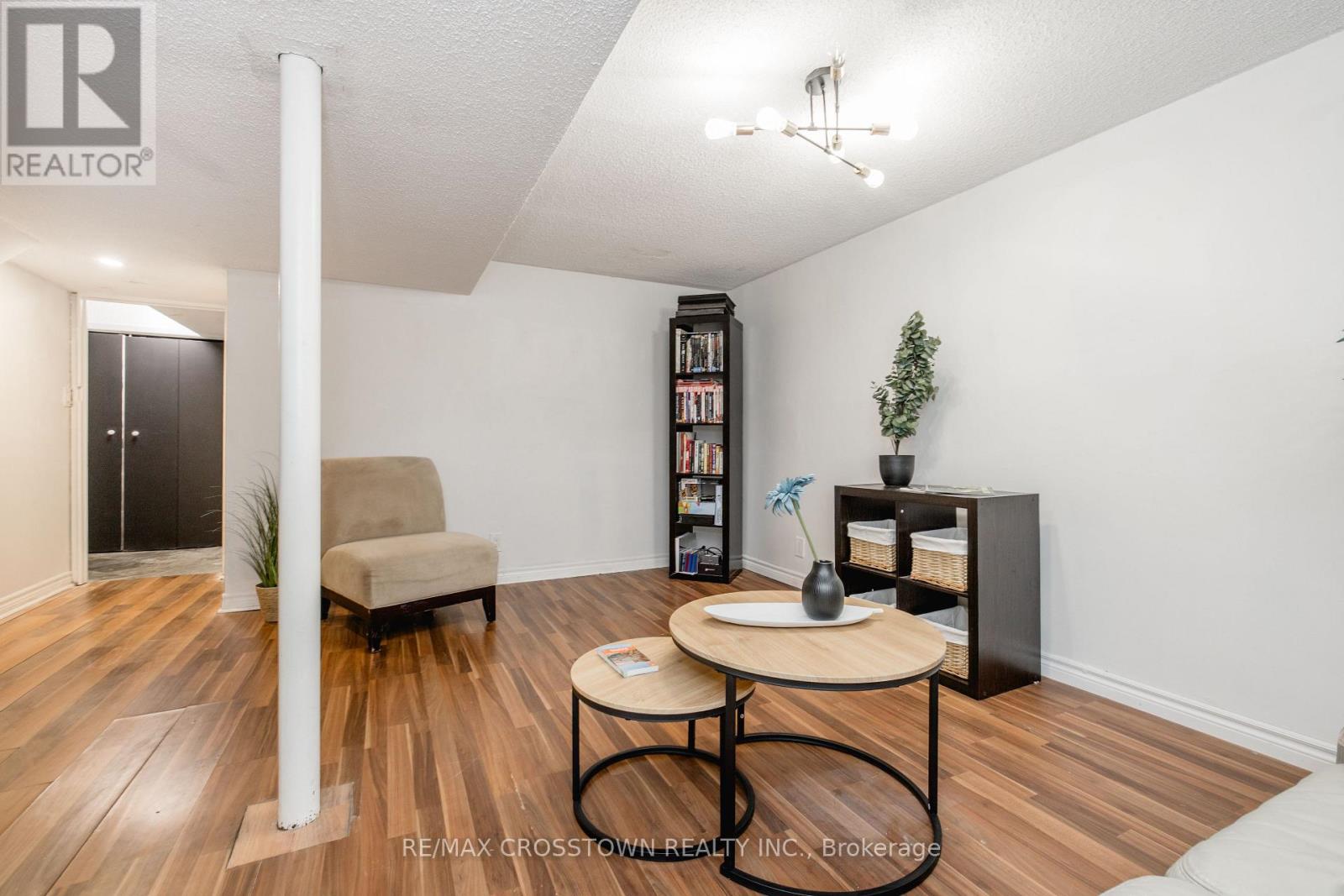 #32 52 ADELAIDE STREET - Image 34