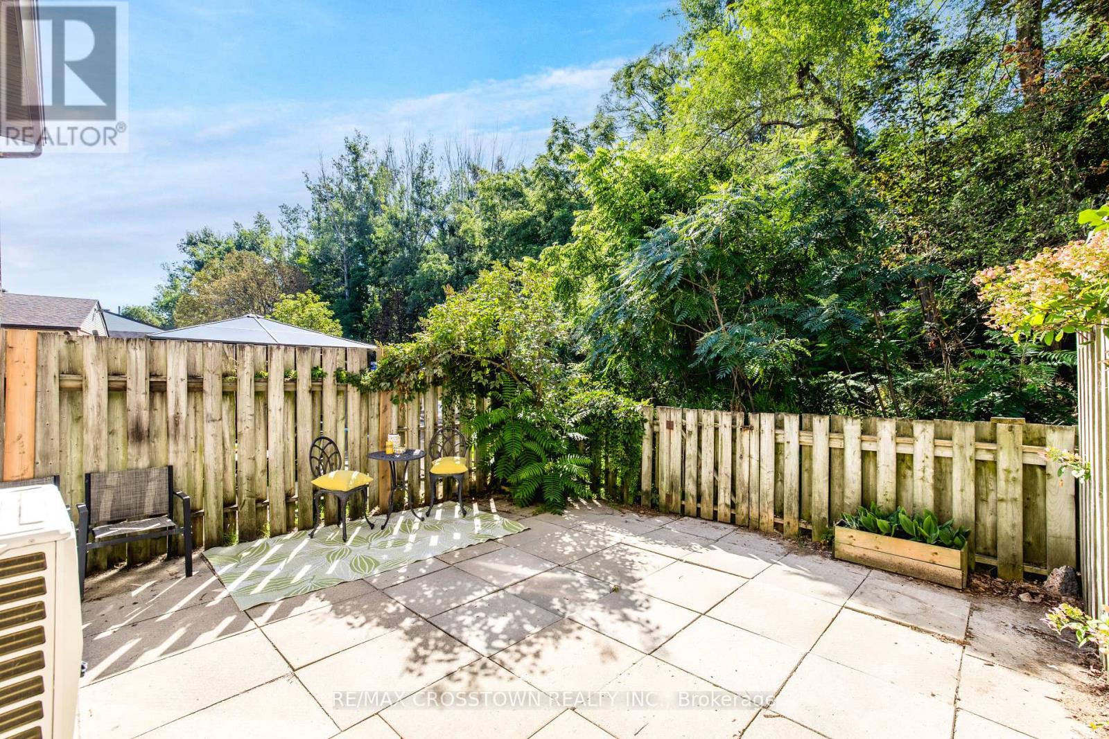 #32 52 ADELAIDE STREET - Image 38