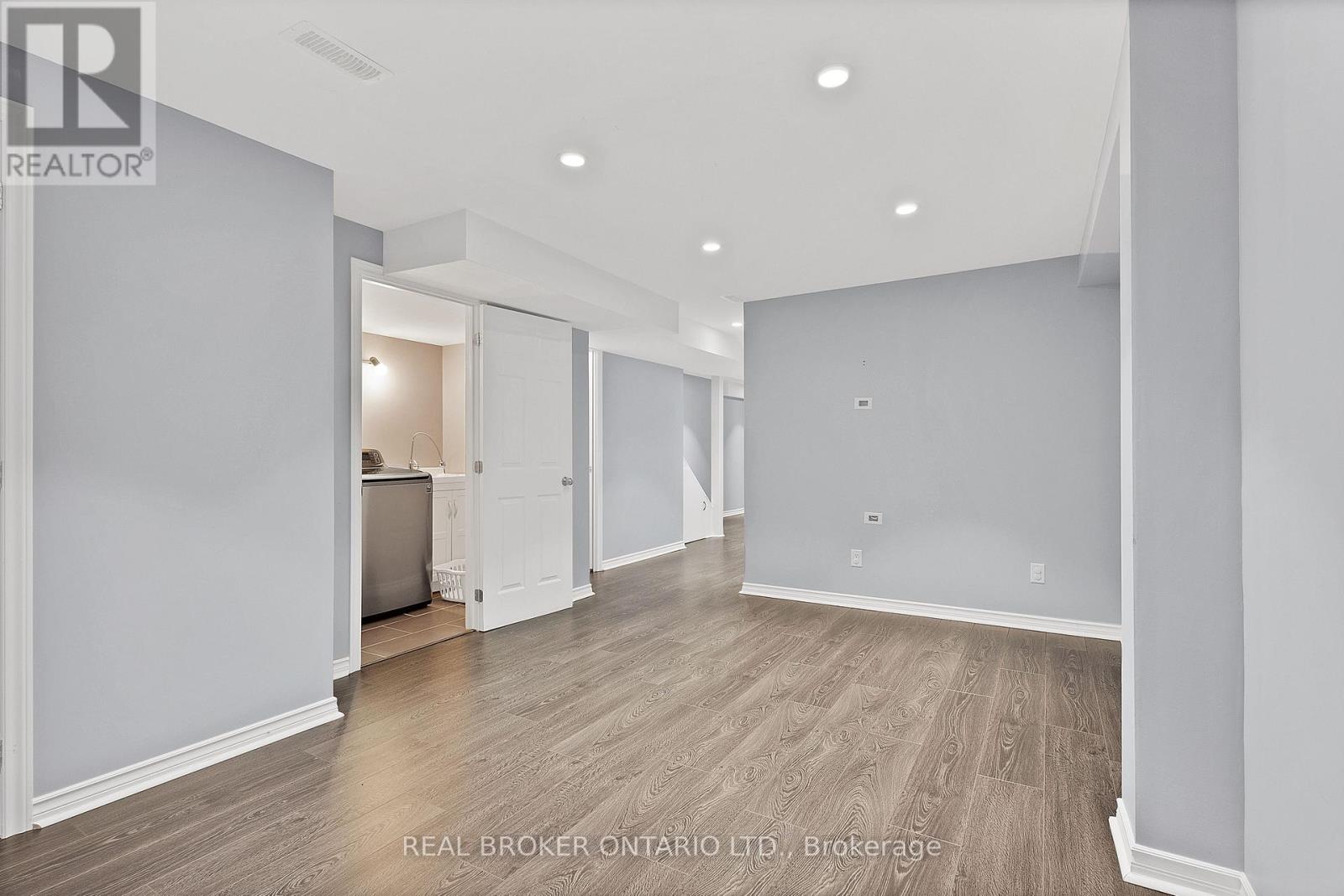 #152 7360 ZINNIA PLACE - Image 32