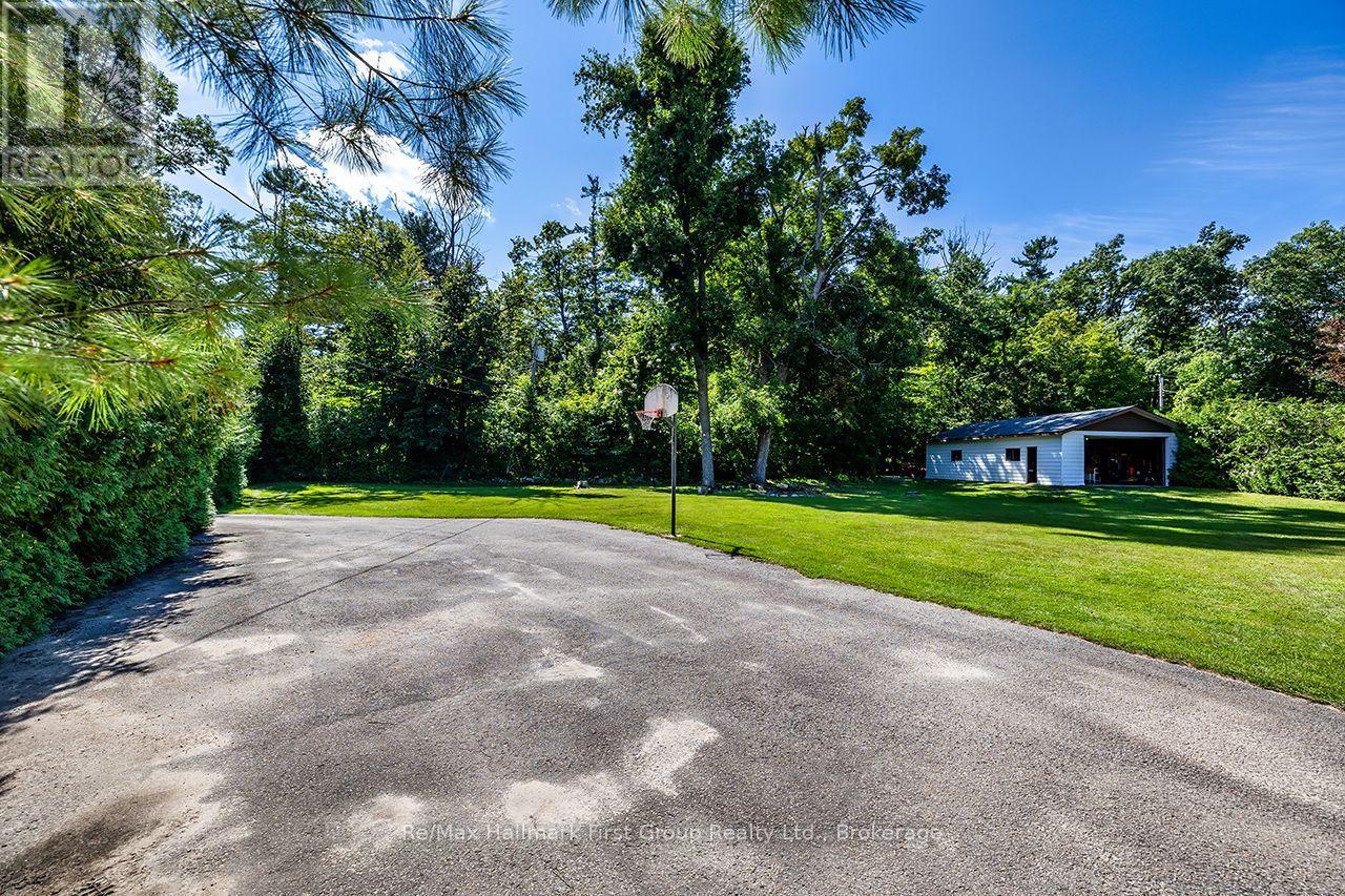 210 WRENHAVEN ROAD - Image 32