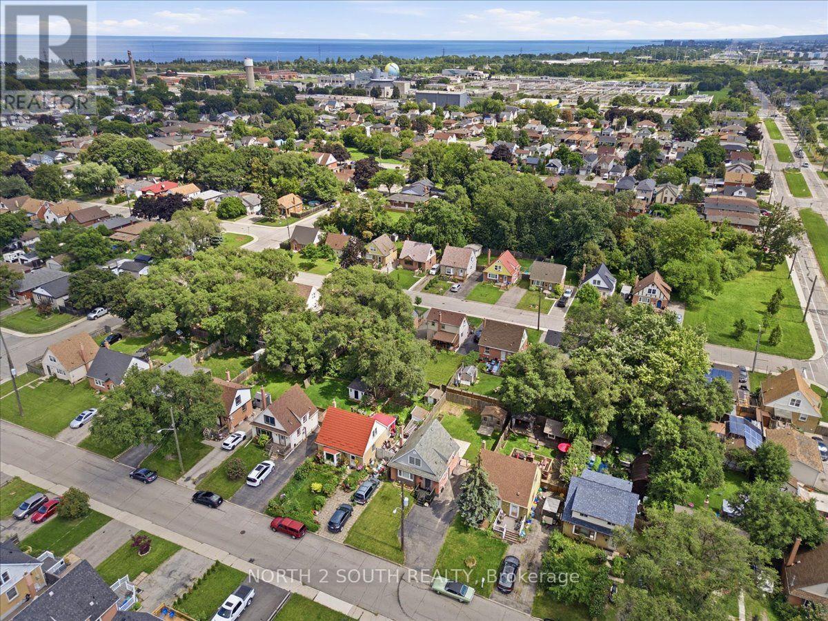 624 BRIGHTON AVENUE - 35