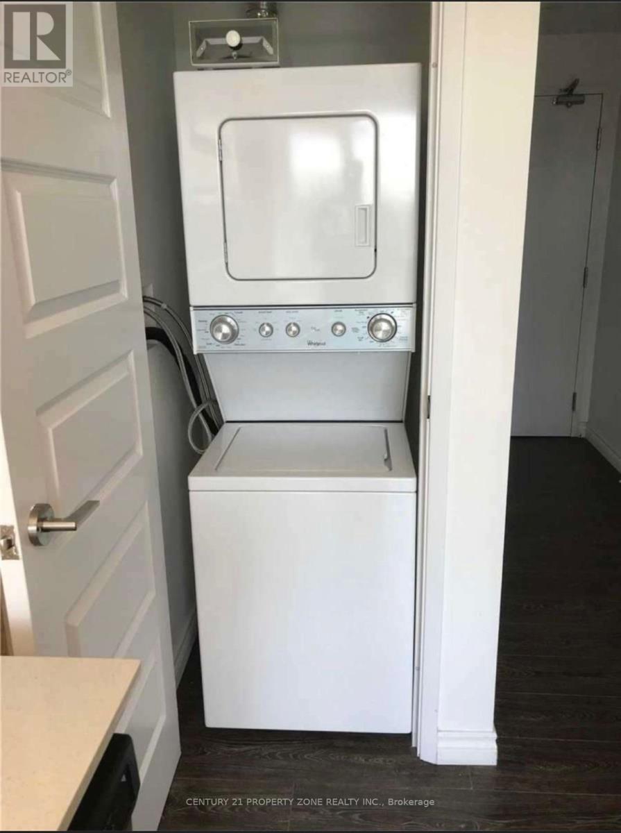 #307 158 KING STREET - 15