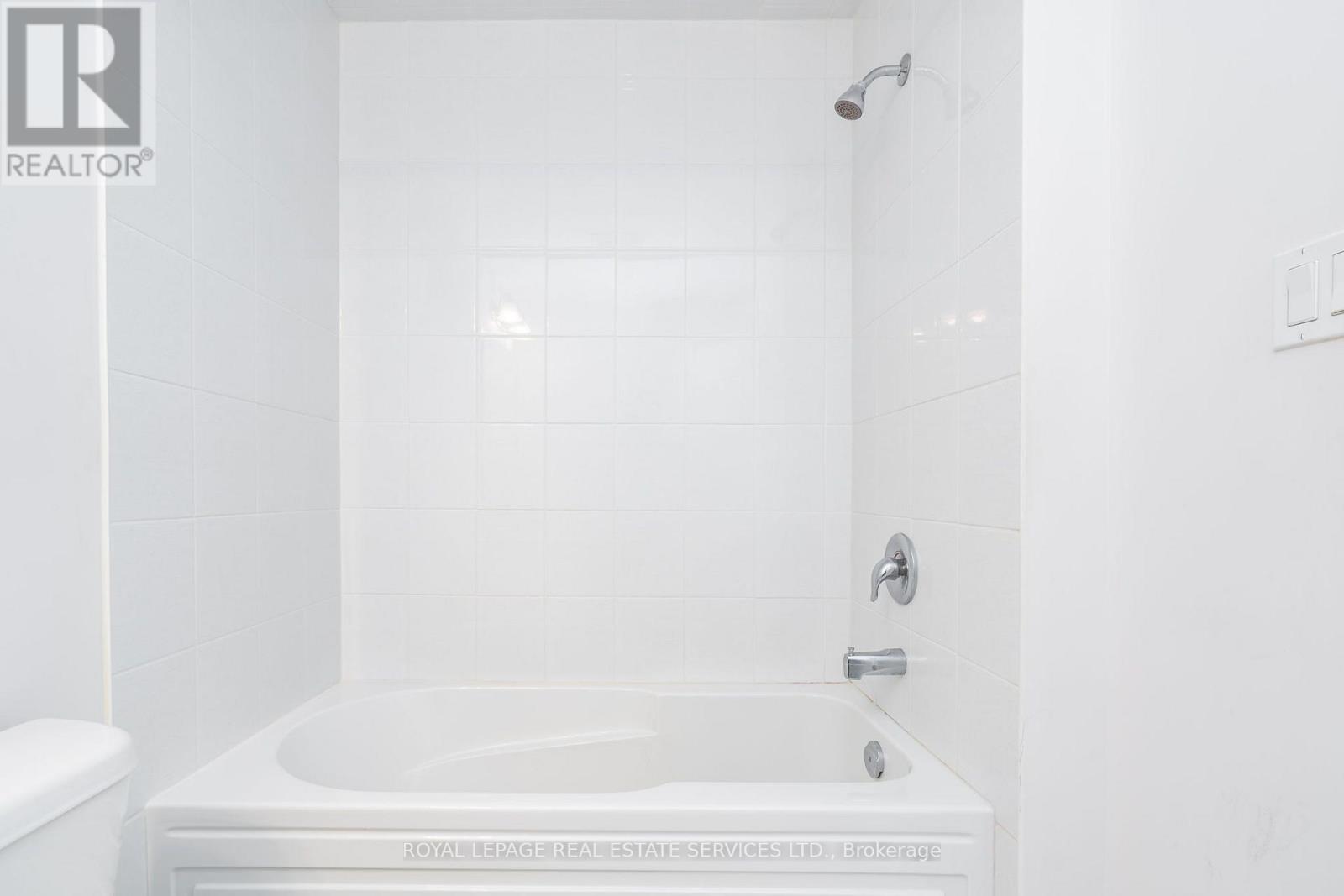 #72 166 DEERPATH DRIVE - Image 25