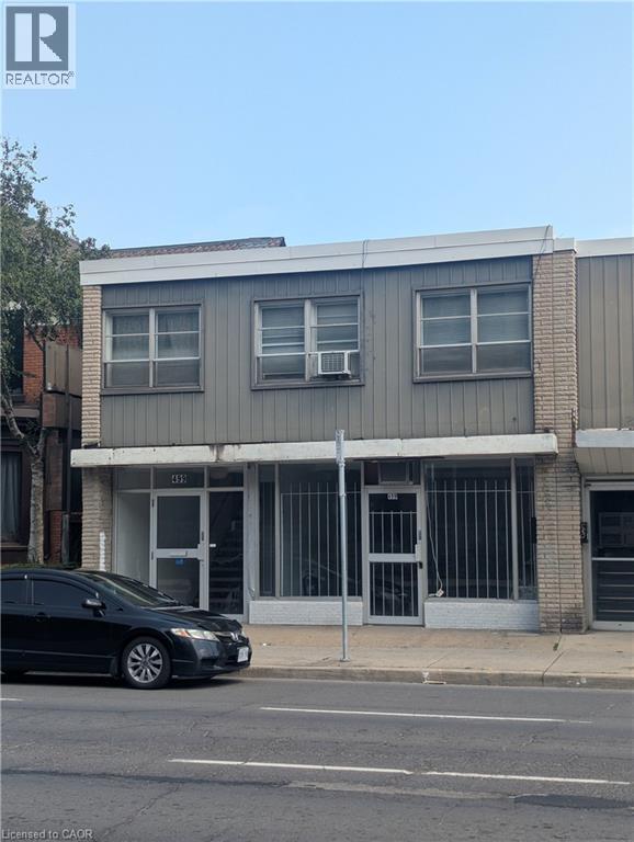 499 MAIN Street E