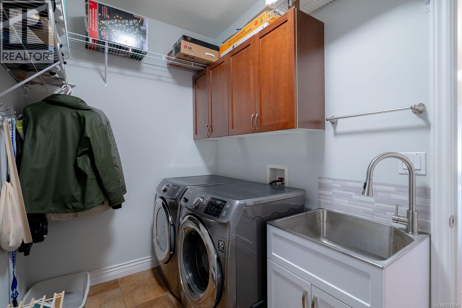 3744 Cavendish Blvd - 21