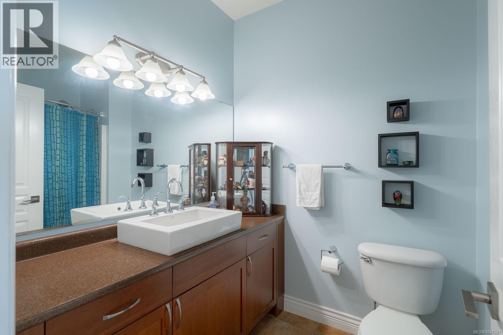 3744 Cavendish Blvd - 22