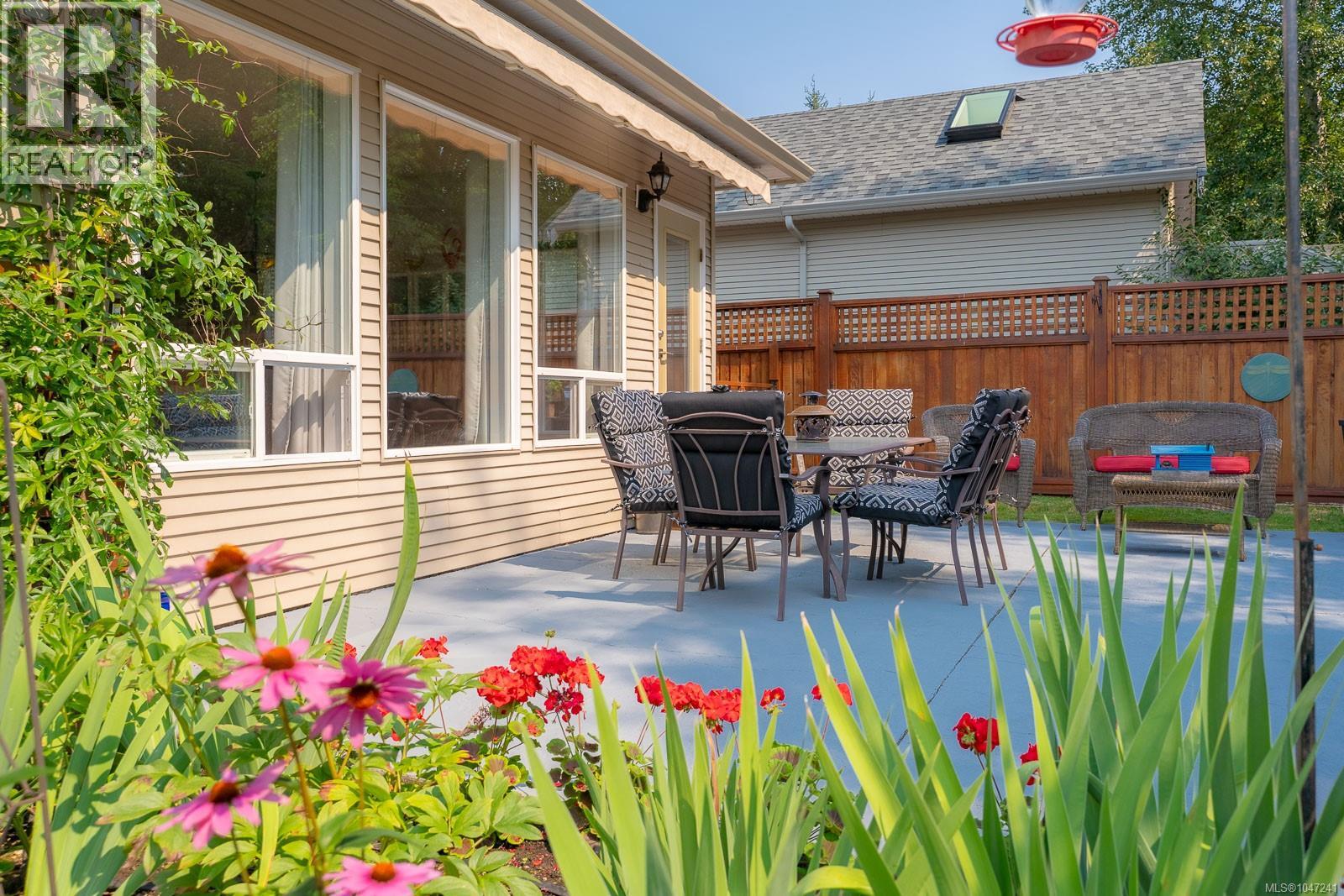 3744 Cavendish Blvd - 39