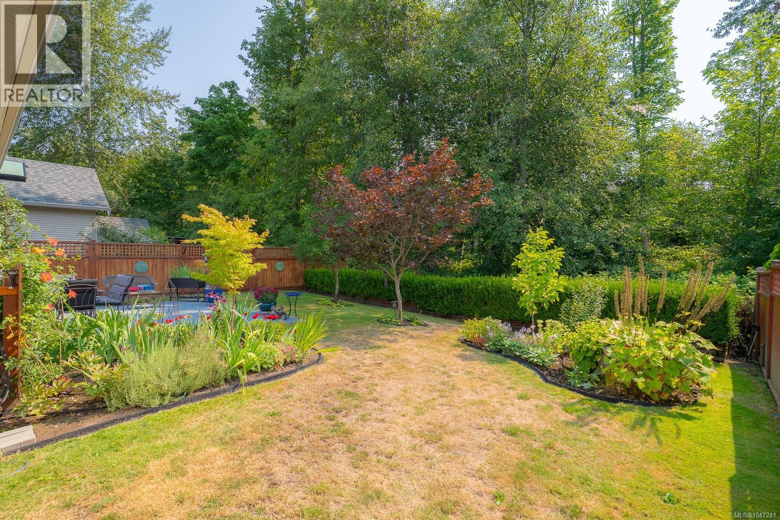 3744 Cavendish Blvd - Image 40
