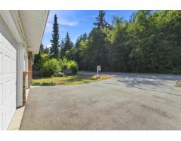 10220 146 Street, Surrey, BC V3R3S9 Photo 6