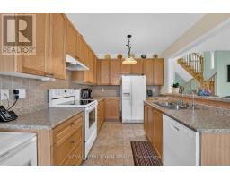 64 Legion Way, Essa, ON L0M1B5 Photo 11