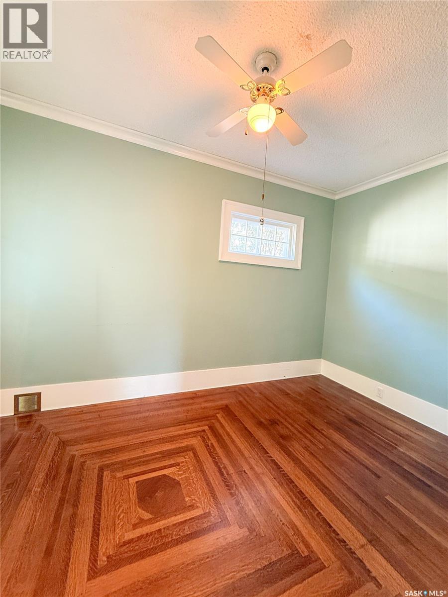 512 1st STREET W - 8
