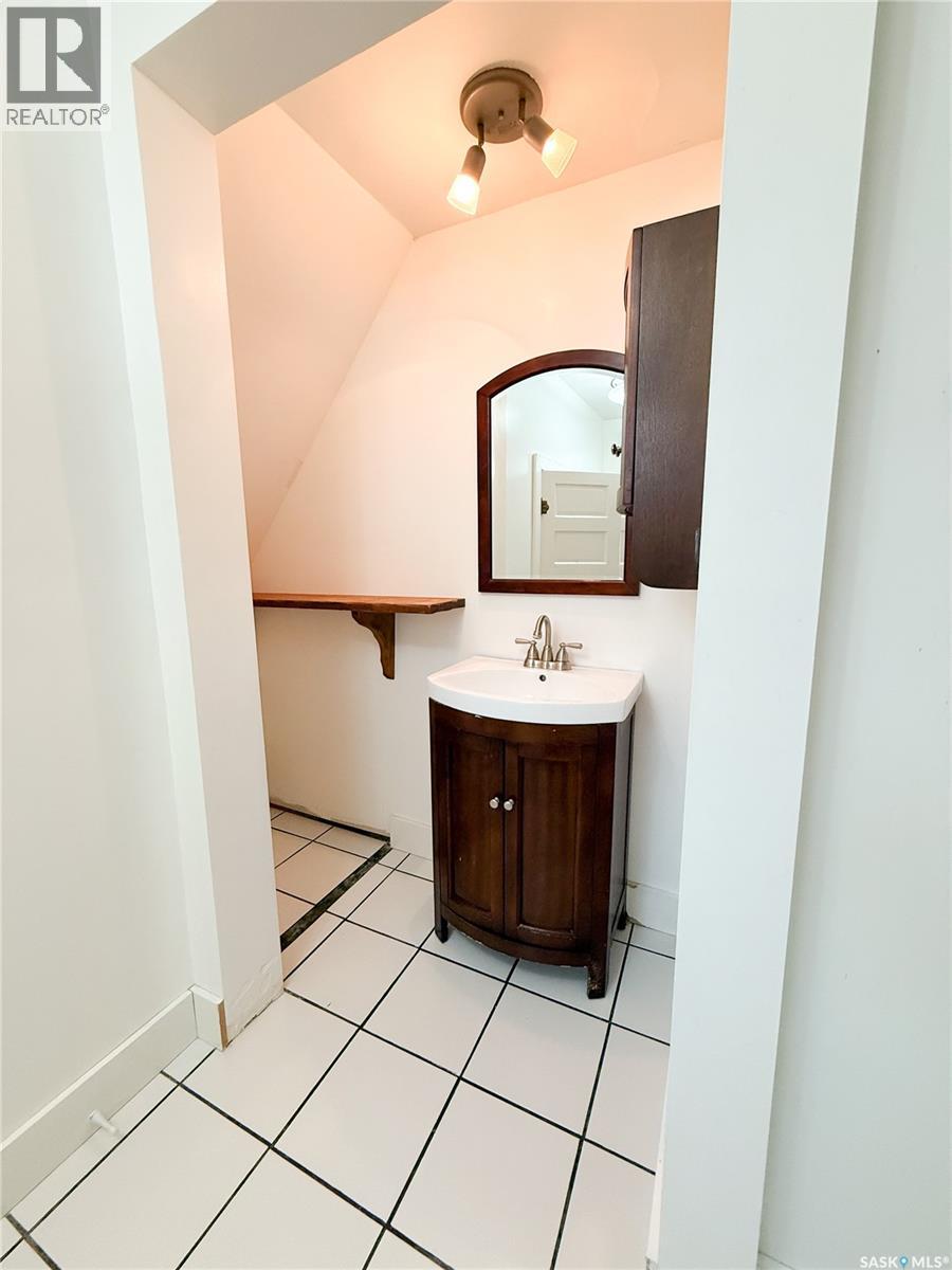 512 1st STREET W - 17