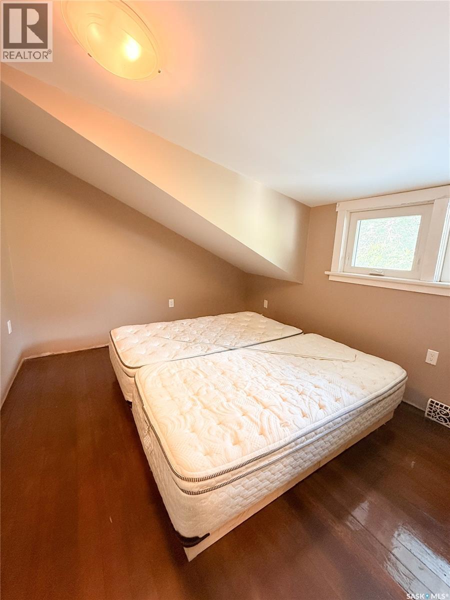 512 1st STREET W - 23