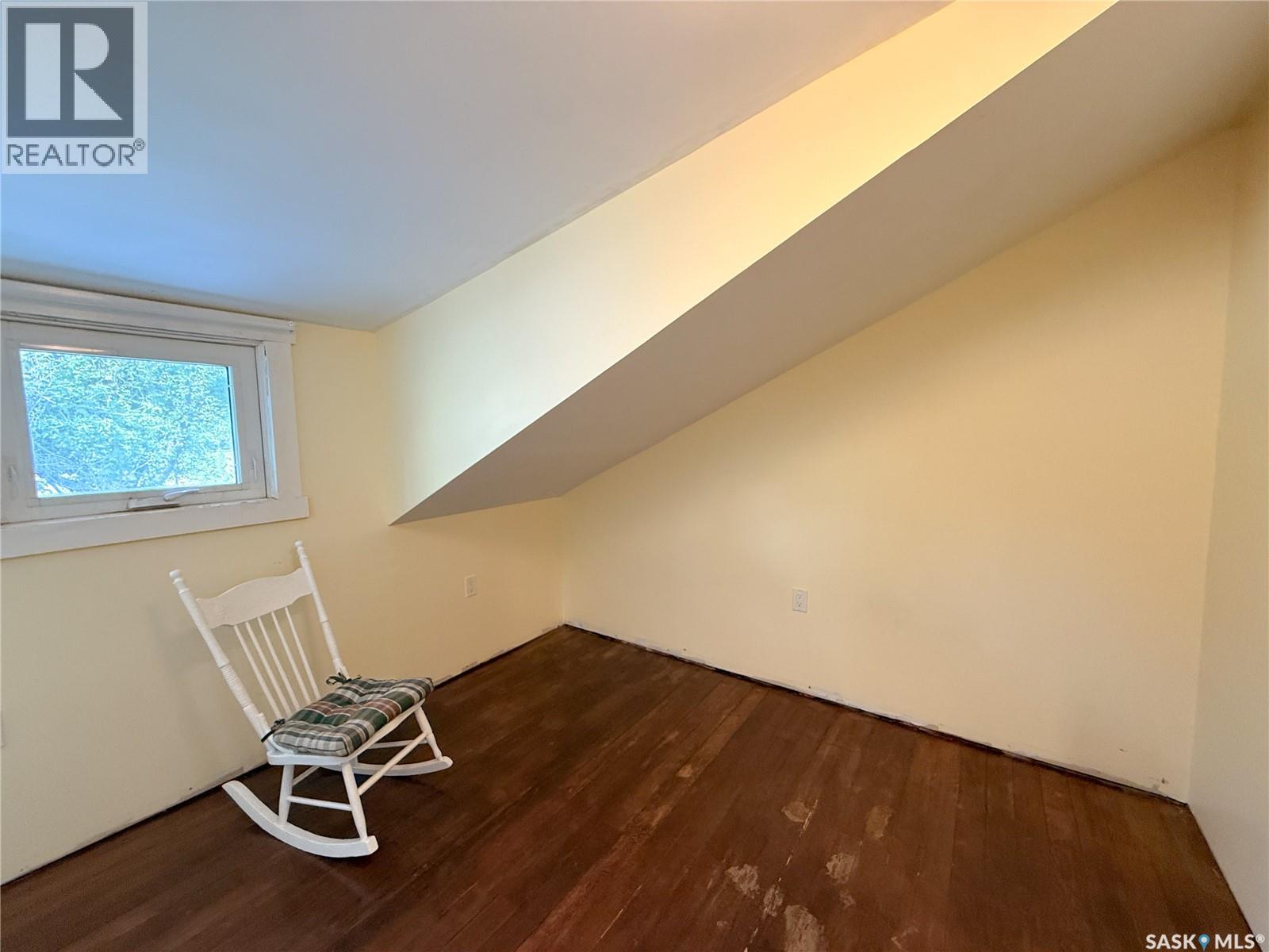 512 1st STREET W - Image 21