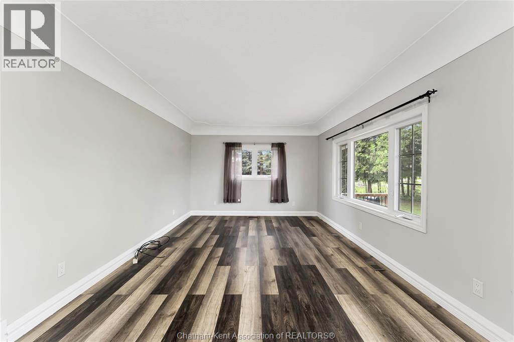 864 MCNAUGHTON AVENUE East - 7