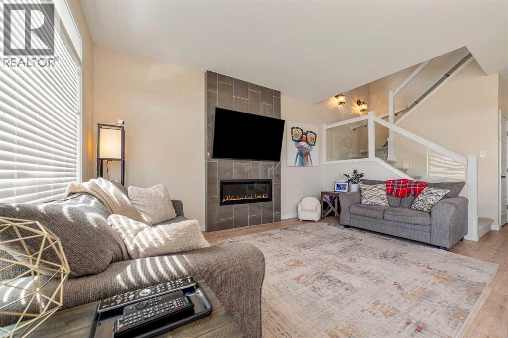 648 Aquitania Boulevard W - Image 14