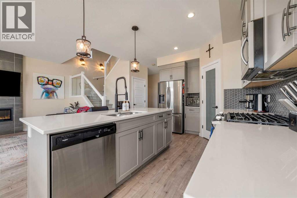 648 Aquitania Boulevard W - Image 10