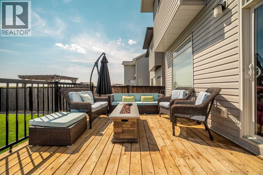 648 Aquitania Boulevard W - Image 39