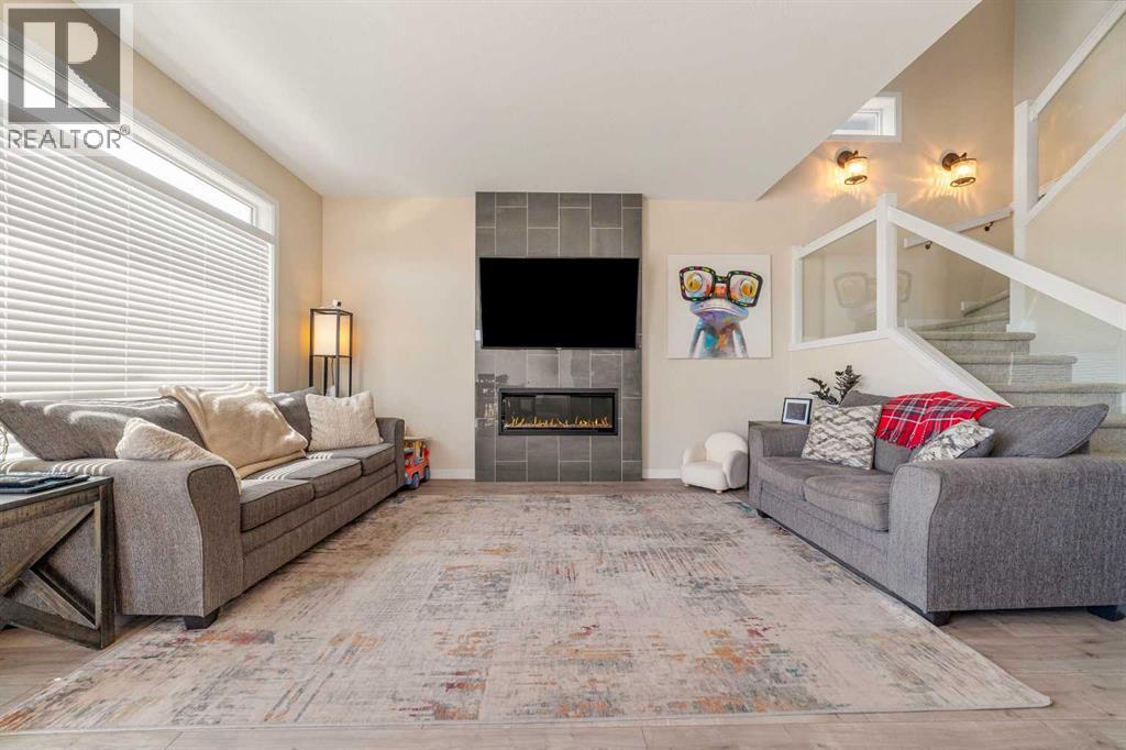 648 Aquitania Boulevard W - Image 15
