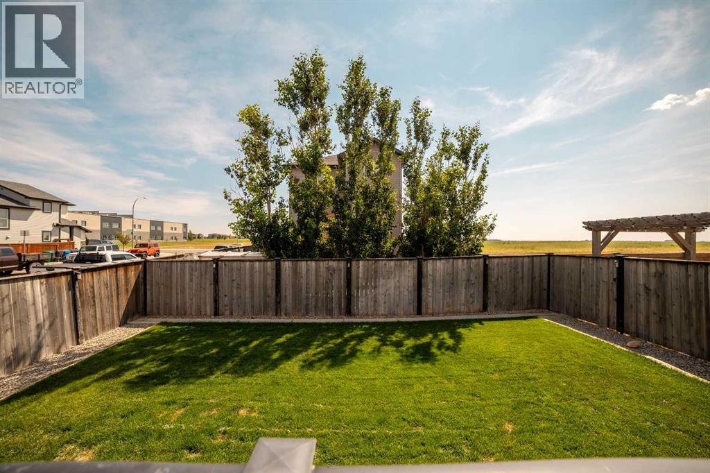 648 Aquitania Boulevard W - Image 42