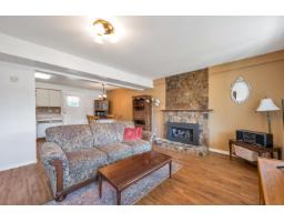 9275 155 Street, Surrey, BC V3R9B3 Photo 21