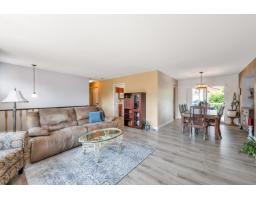 9275 155 Street, Surrey, BC V3R9B3 Photo 6