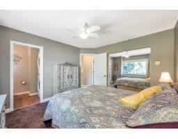 9275 155 Street, Surrey, BC V3R9B3 Photo 13