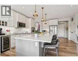 3pc Bathroom - 14 Riviera View, Cochrane, AB T4C0Y7 Photo 11