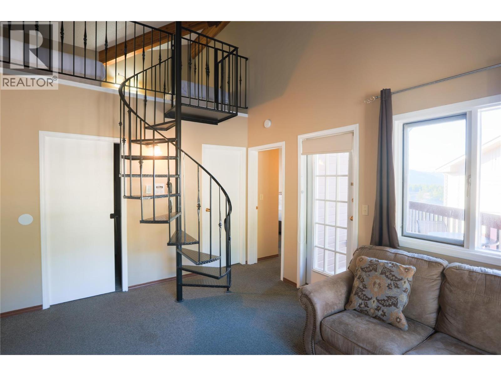 5063 MADSEN Road, Radium Hot Springs — photo 16