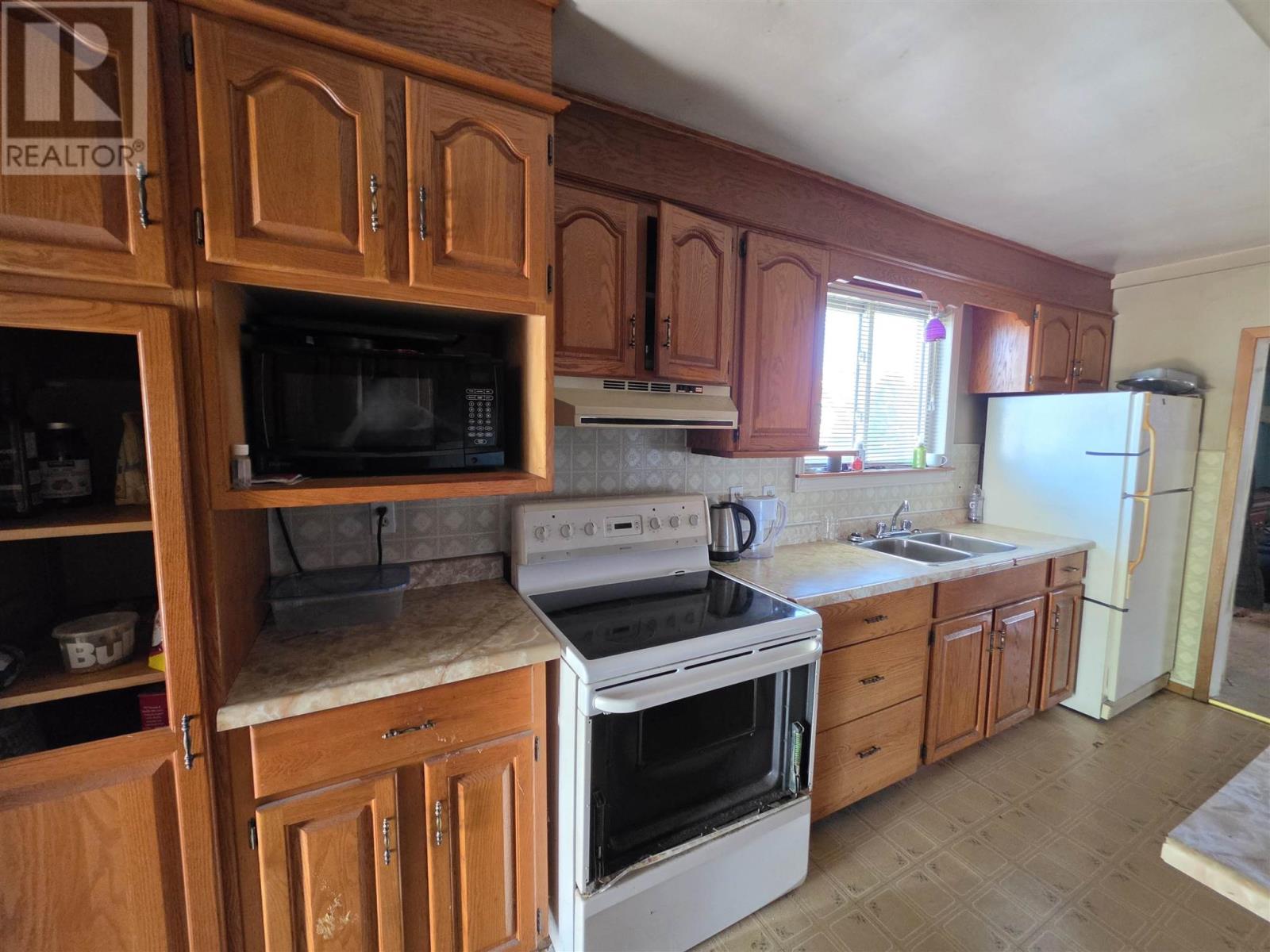 145 Wilding AVE - 4