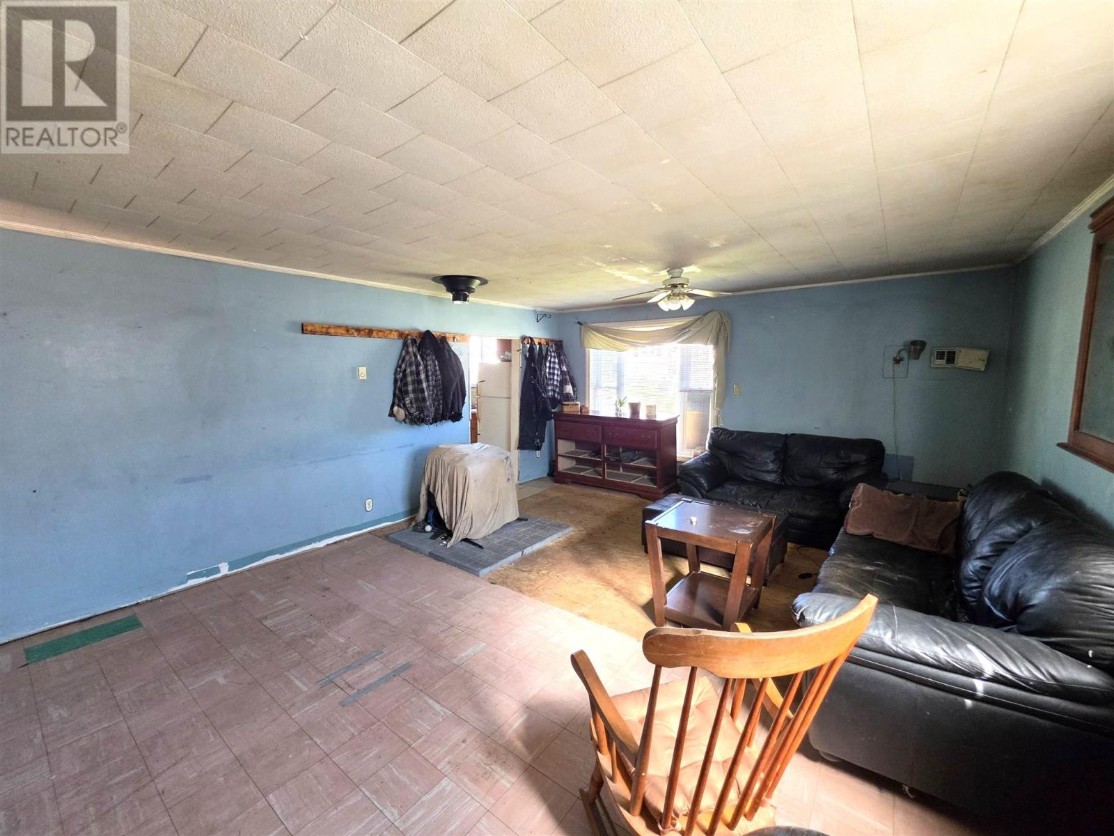 145 Wilding AVE - 8