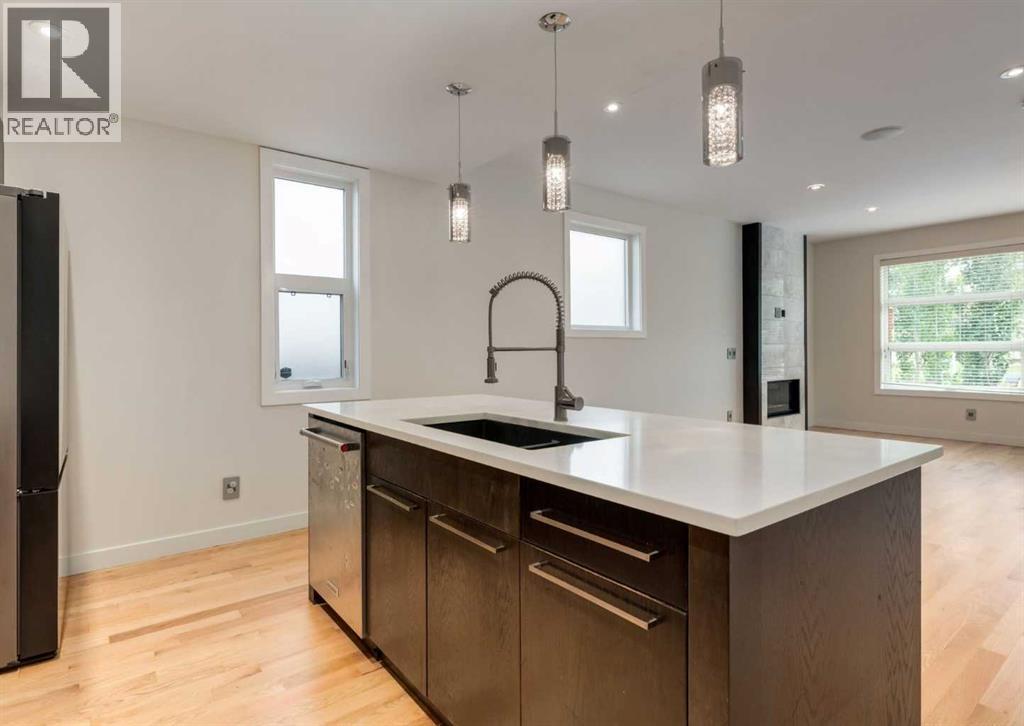 #1 1938 33 Street SW - 14