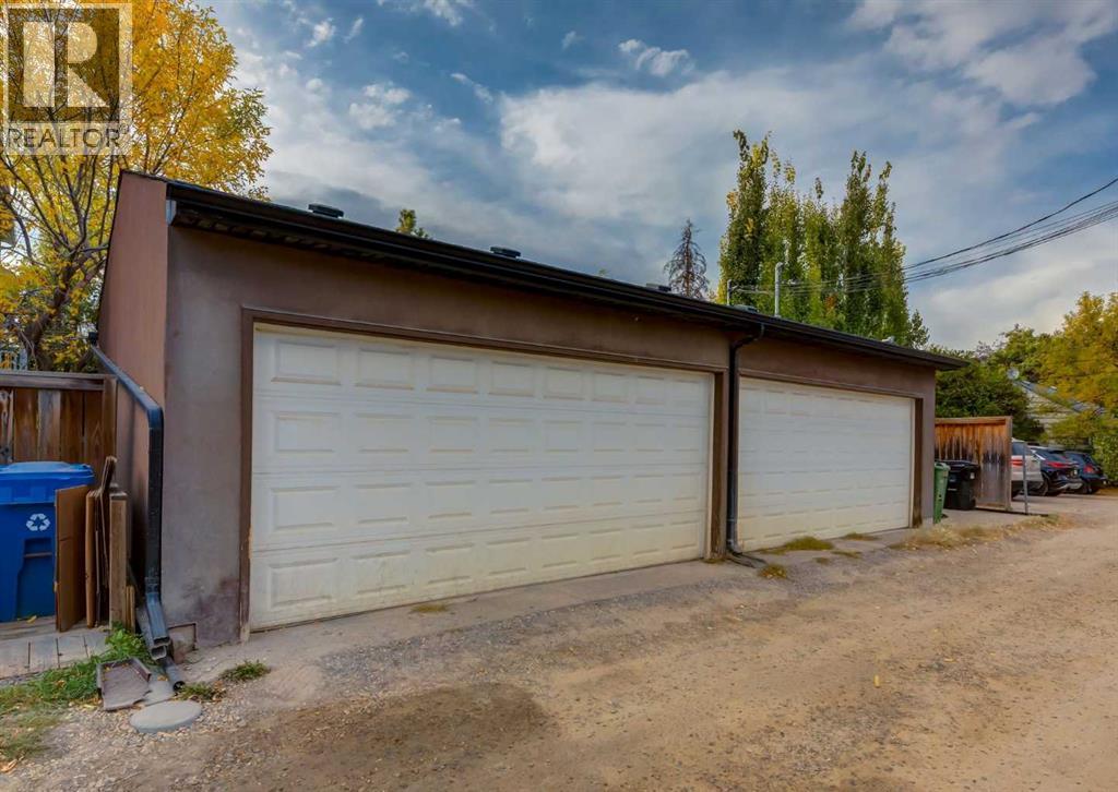 #1 1938 33 Street SW - 43