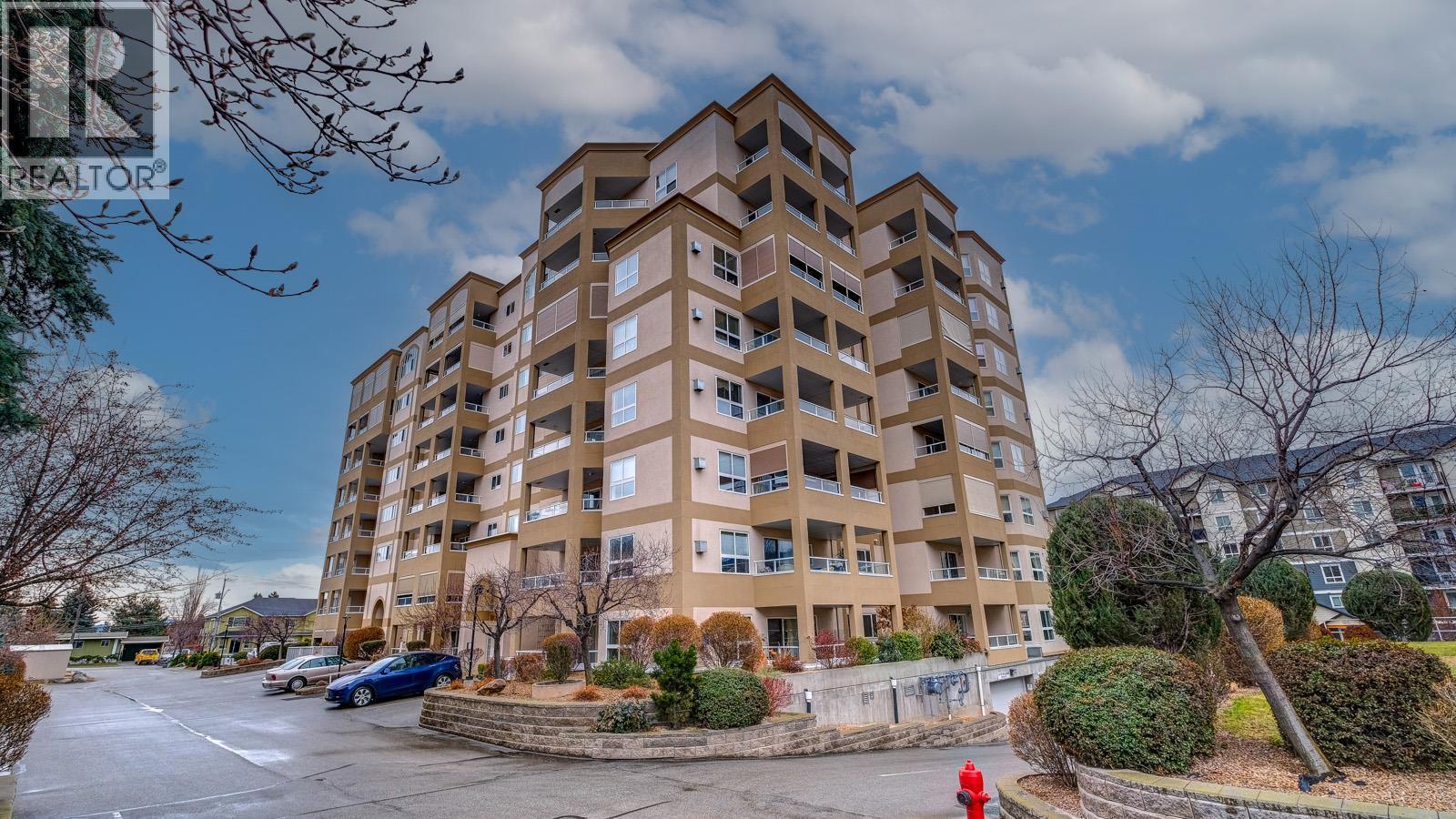 204 2285 ATKINSON Street, Penticton