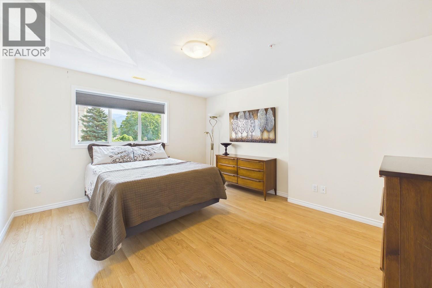 204 2285 ATKINSON Street, Penticton
