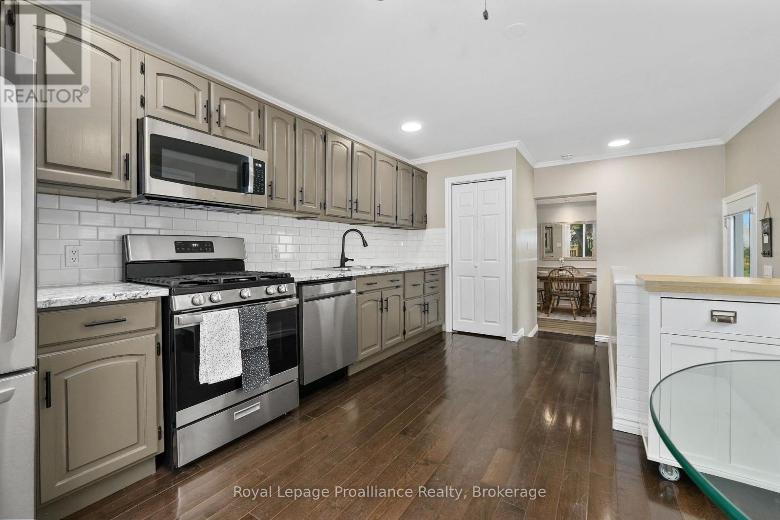 104 INKERMAN STREET - Image 15