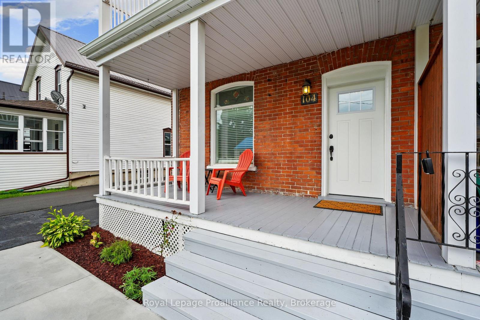 104 INKERMAN STREET - Image 3