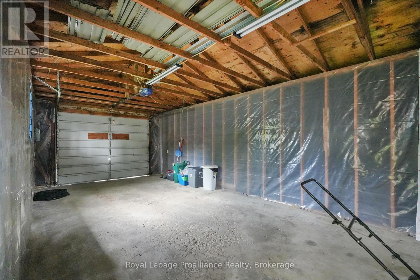104 INKERMAN STREET - Image 35