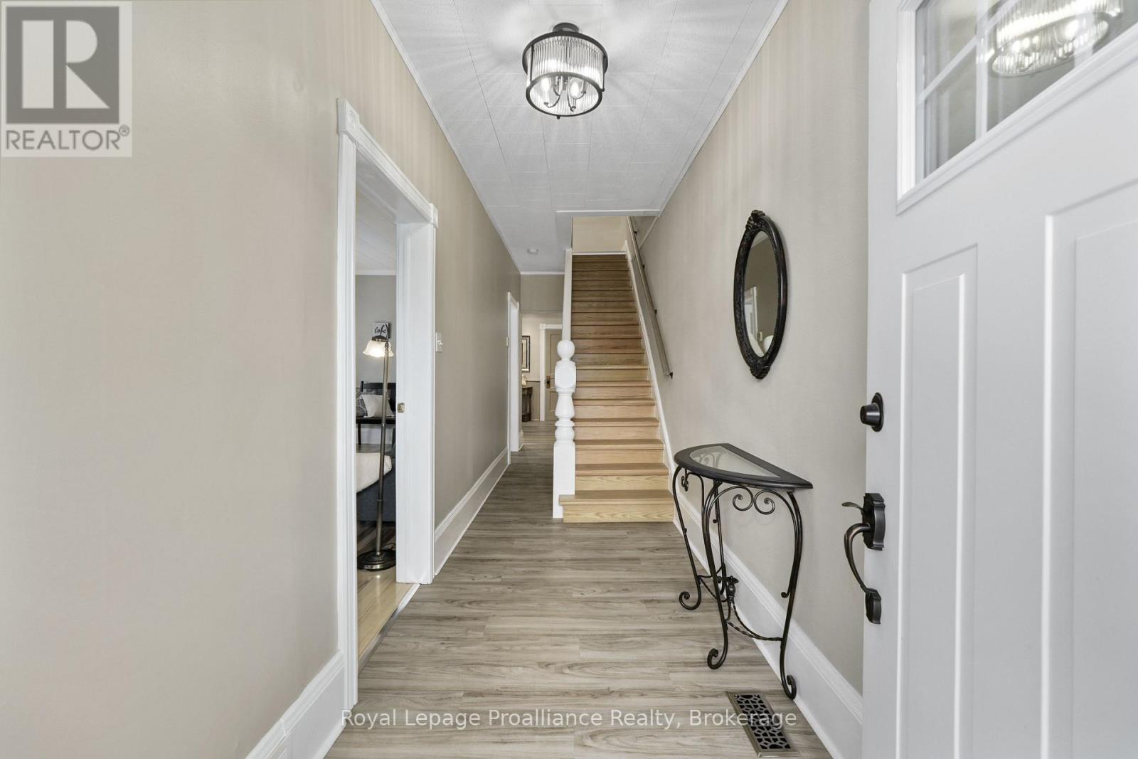 104 INKERMAN STREET - Image 6