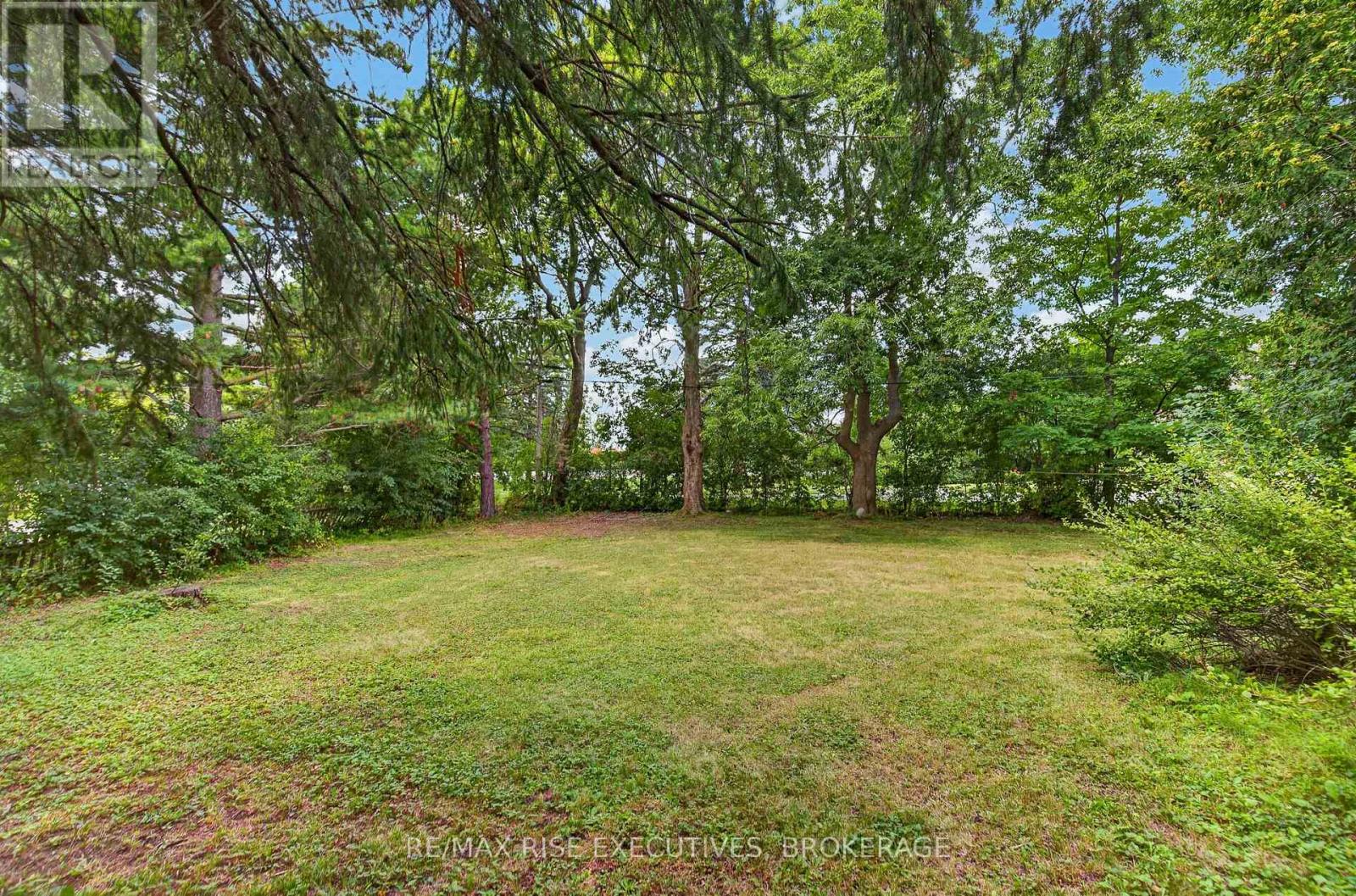 18 DALGLEISH AVENUE - 36