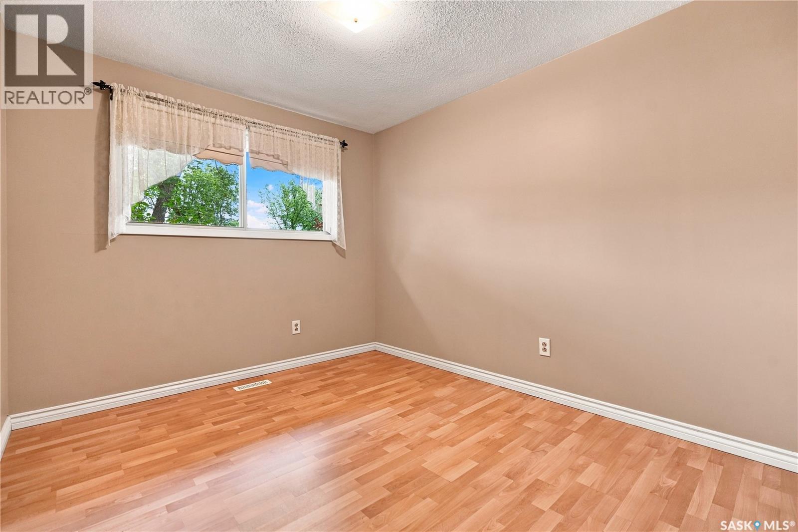219 Cambridge AVENUE - Image 23