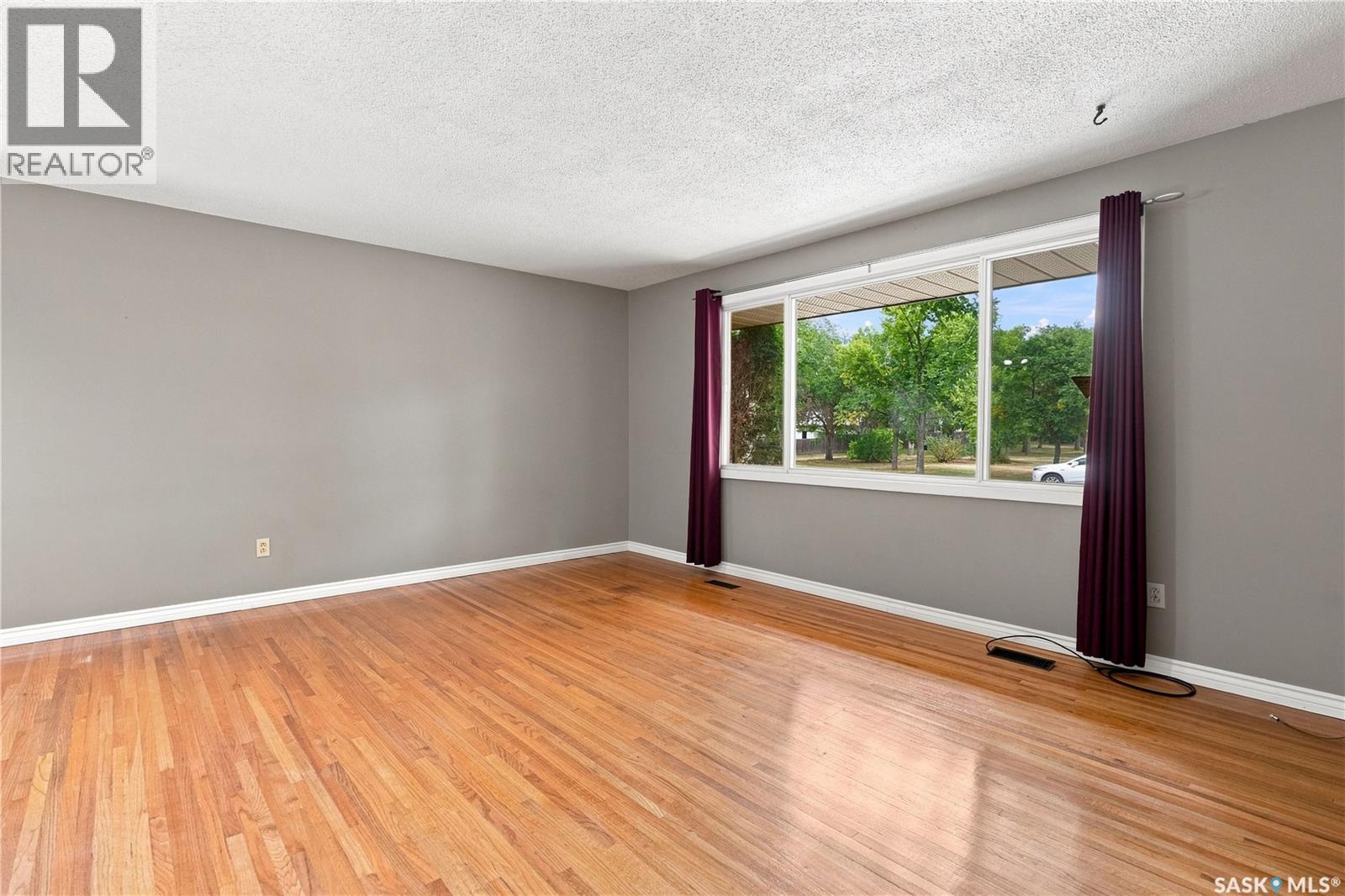 219 Cambridge AVENUE - Image 5
